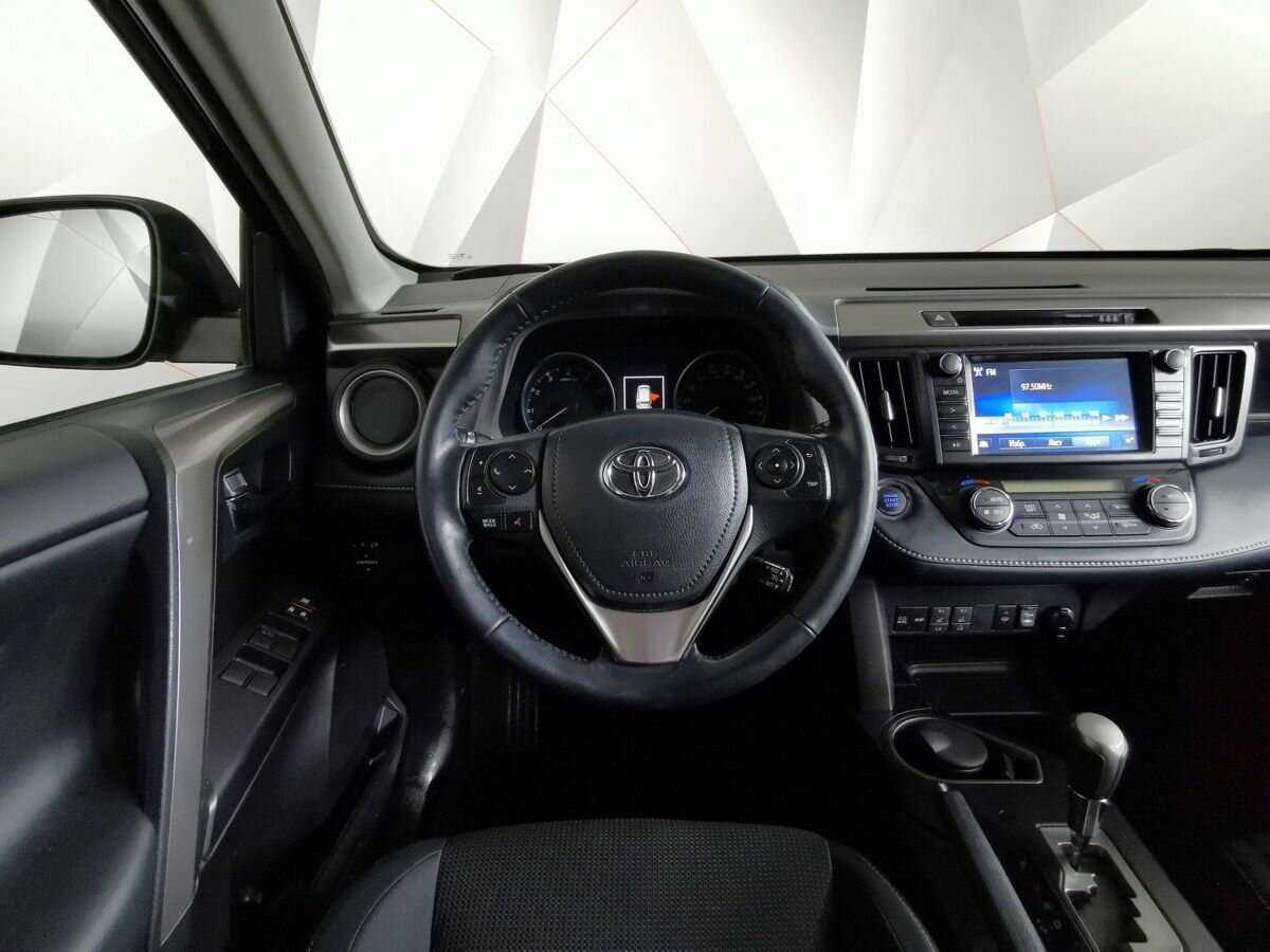 Купить Toyota RAV4 с пробегом. Фото: #14