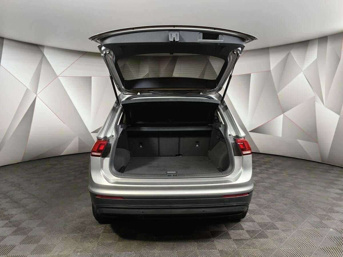 Купить Volkswagen Tiguan с пробегом. Фото: #11
