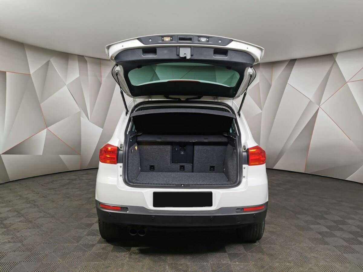 Купить Volkswagen Tiguan с пробегом. Фото: #9