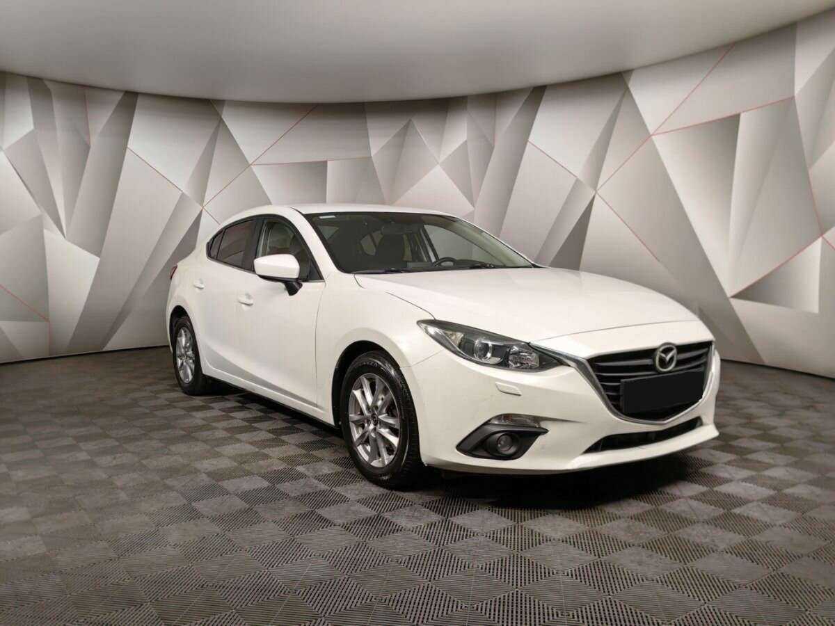 Купить Mazda 3 с пробегом. Фото: #2
