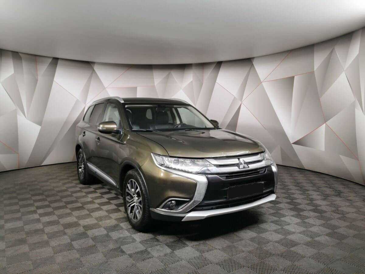 Купить Mitsubishi Outlander с пробегом. Фото: #2