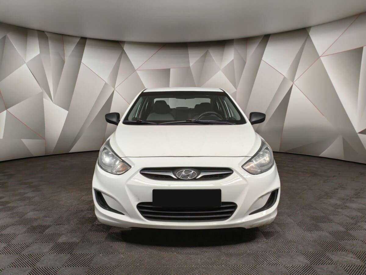 Купить Hyundai Solaris с пробегом. Фото: #6
