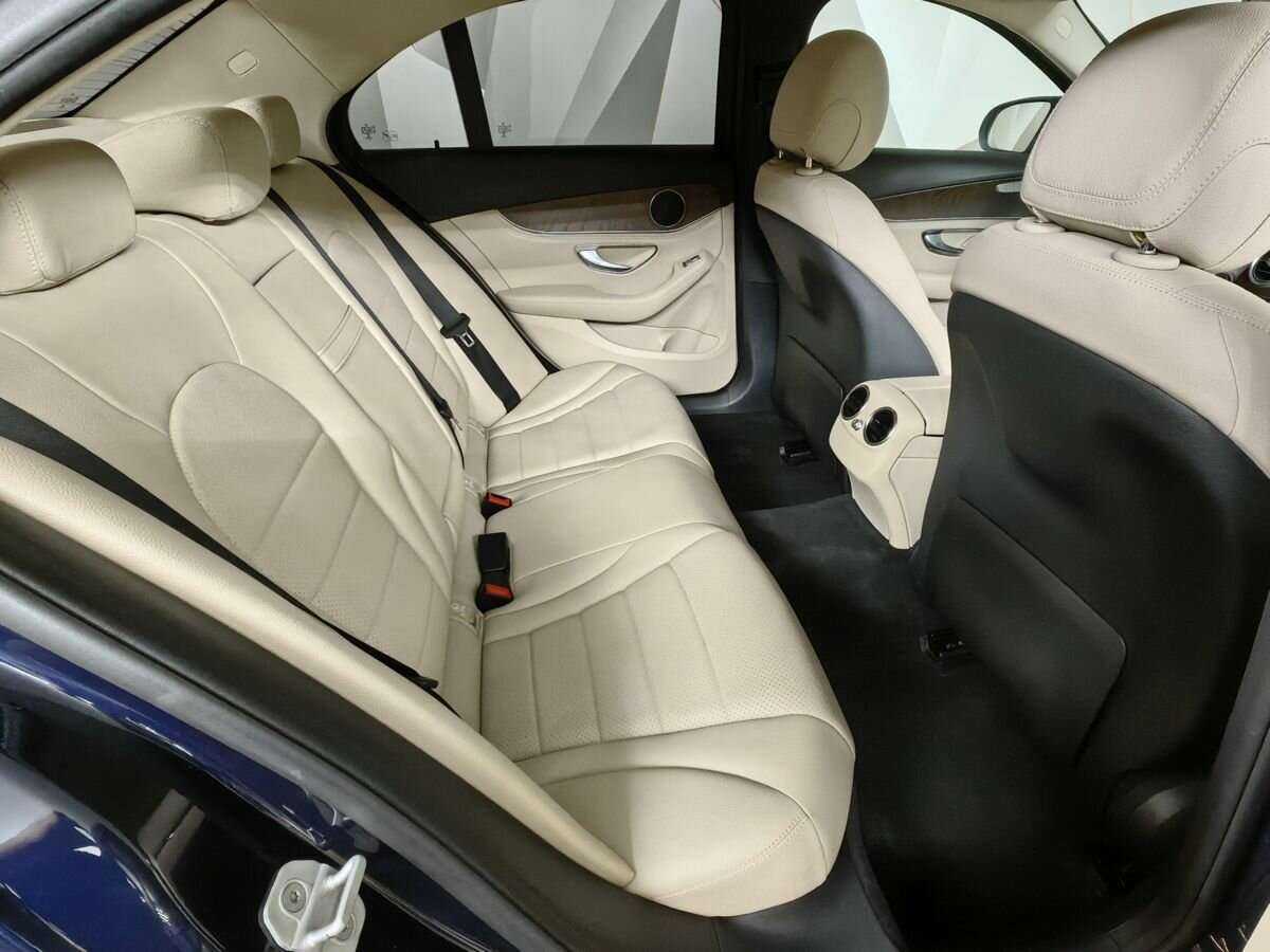 Купить Mercedes-Benz C-Класс с пробегом. Фото: #11