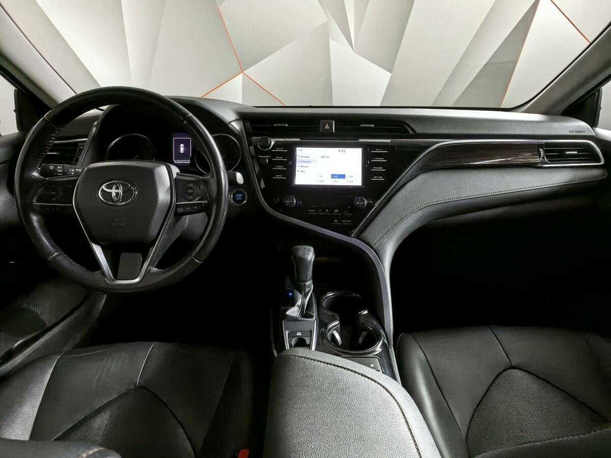 Купить Toyota Camry с пробегом. Фото: #9