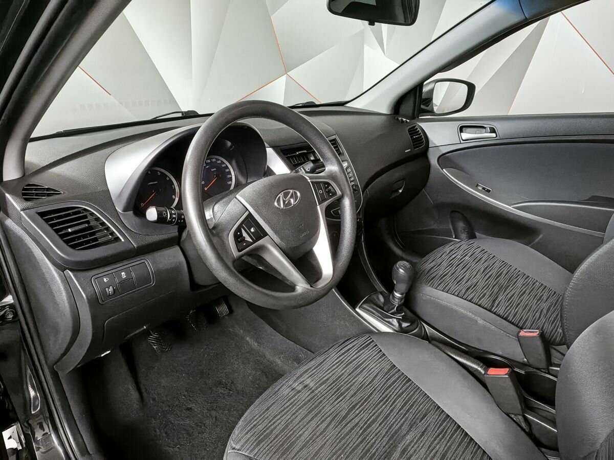 Купить Hyundai Solaris с пробегом. Фото: #12