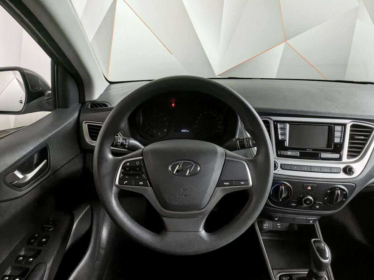 Купить Hyundai Solaris с пробегом. Фото: #14