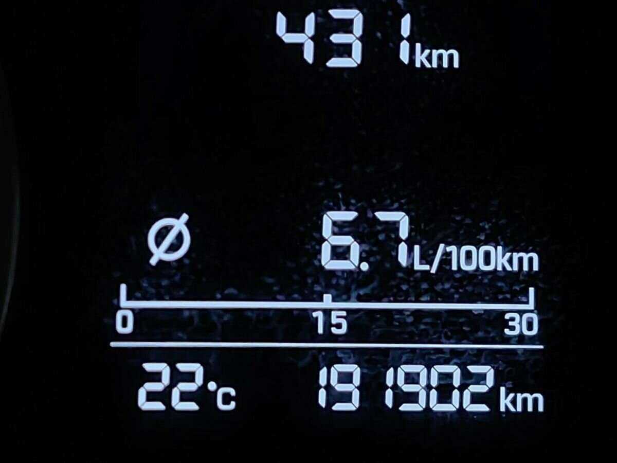 Купить Hyundai Elantra с пробегом. Фото: #13