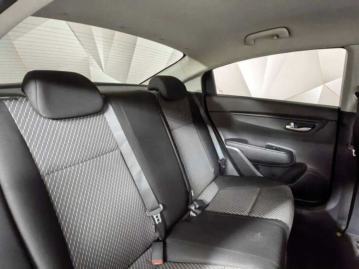 Купить Kia Rio с пробегом. Фото: #12