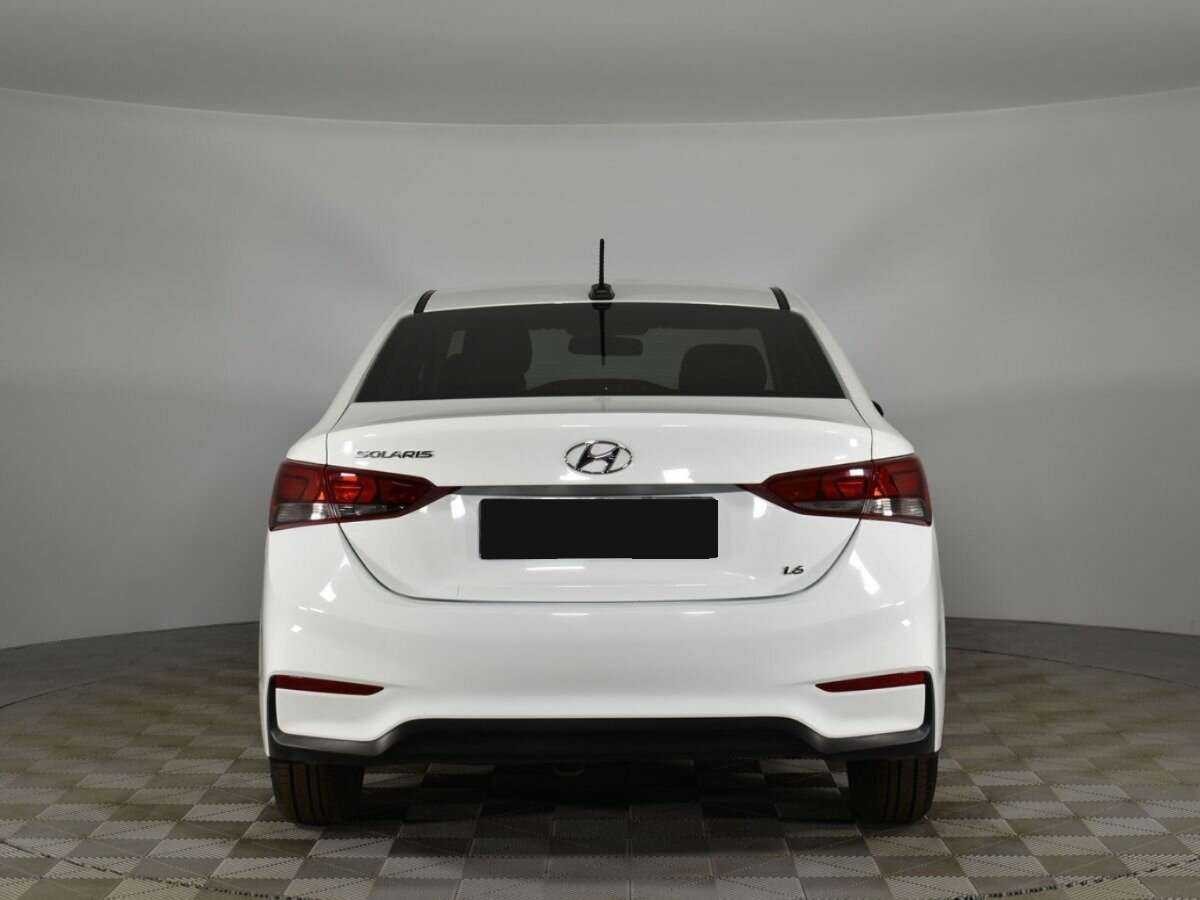 Купить Hyundai Solaris с пробегом. Фото: #3