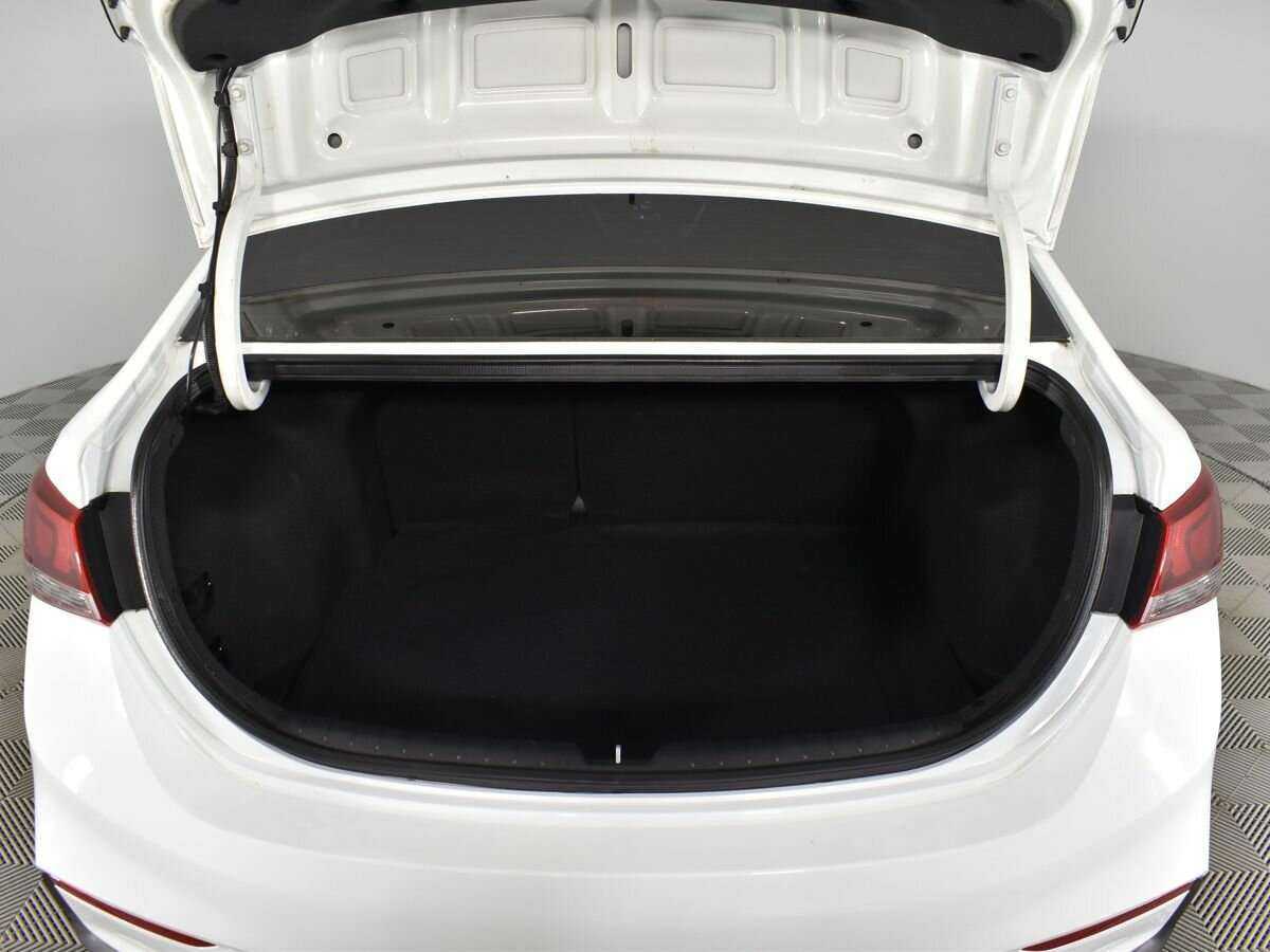 Купить Hyundai Solaris с пробегом. Фото: #15