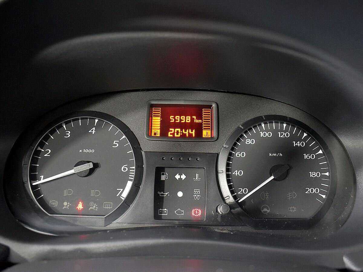 Купить Lada (ВАЗ) Largus с пробегом. Фото: #9