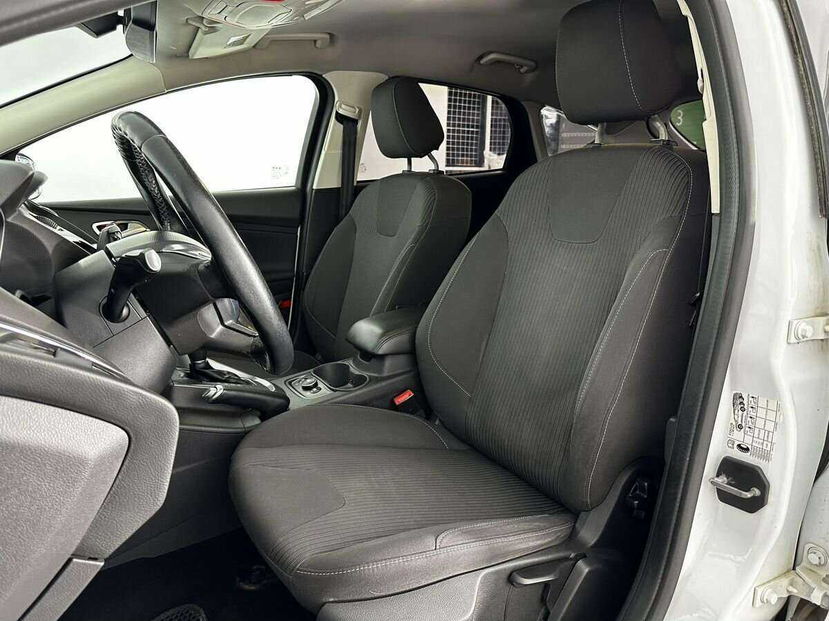 Купить Ford Focus с пробегом. Фото: #7