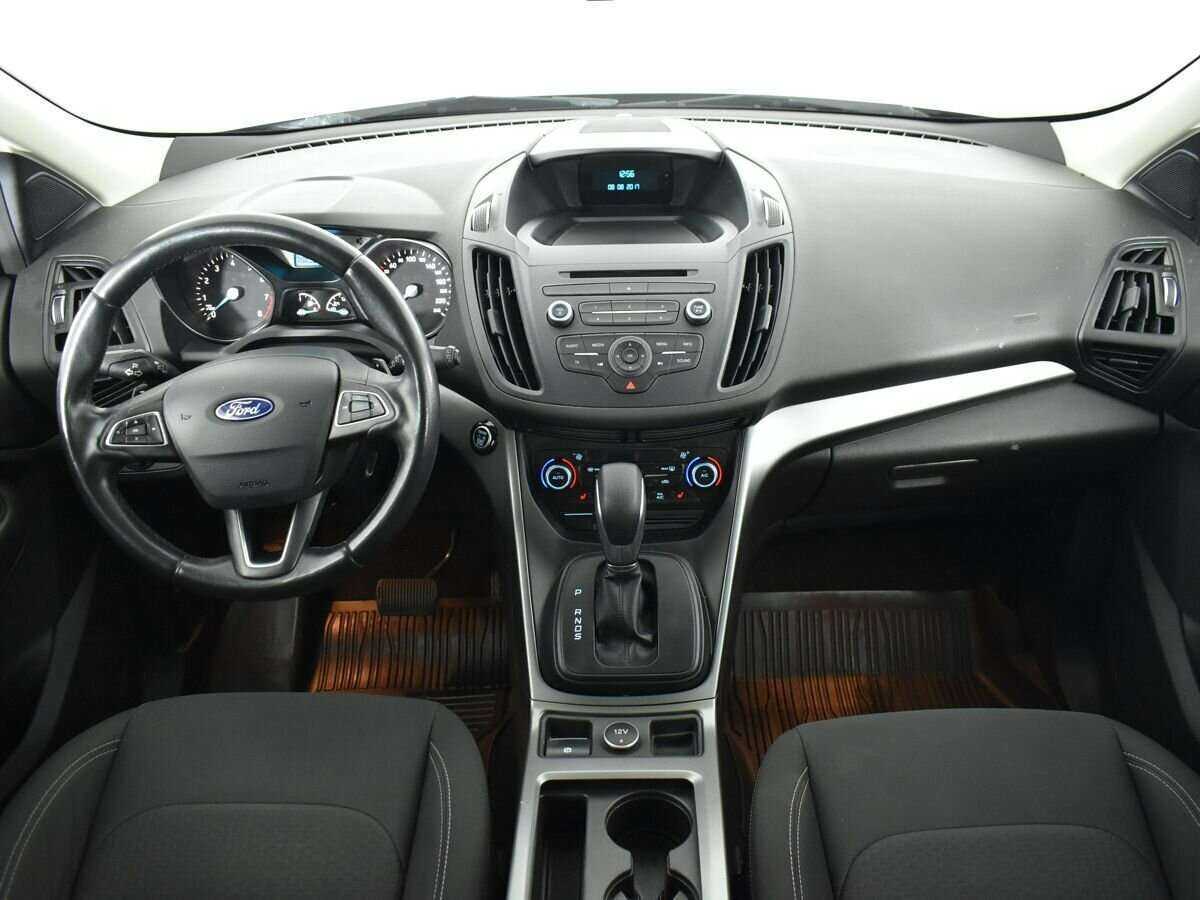Купить Ford Kuga с пробегом. Фото: #9