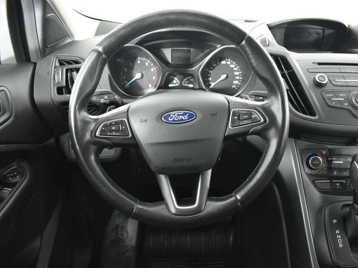 Купить Ford Kuga с пробегом. Фото: #10