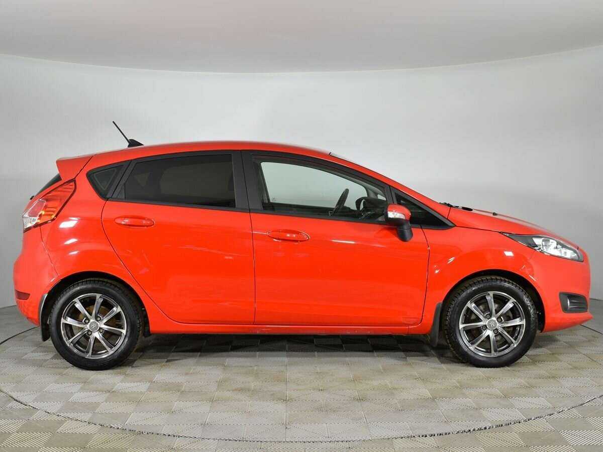 Купить Ford Fiesta с пробегом. Фото: #4