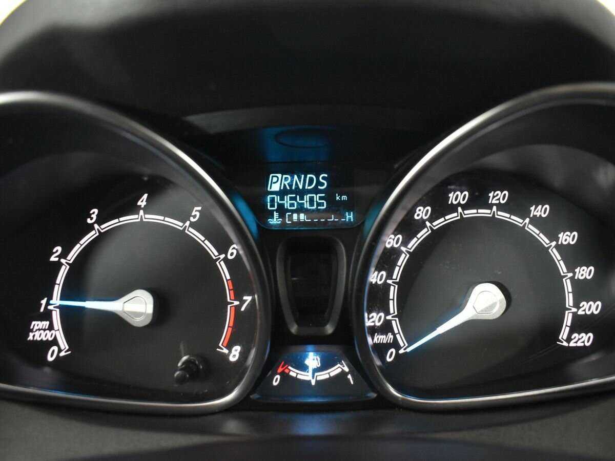 Купить Ford Fiesta с пробегом. Фото: #9
