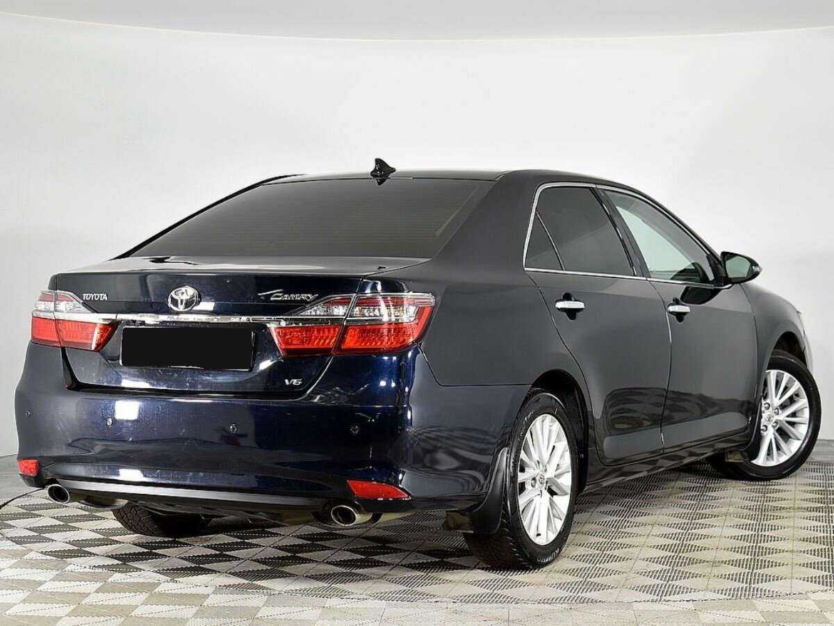 Купить Toyota Camry с пробегом. Фото: #1