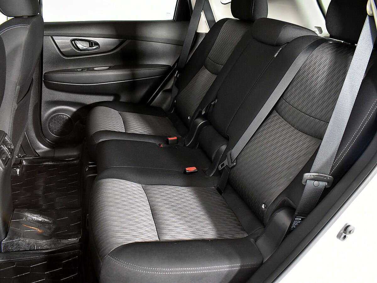 Купить Nissan X-Trail с пробегом. Фото: #9