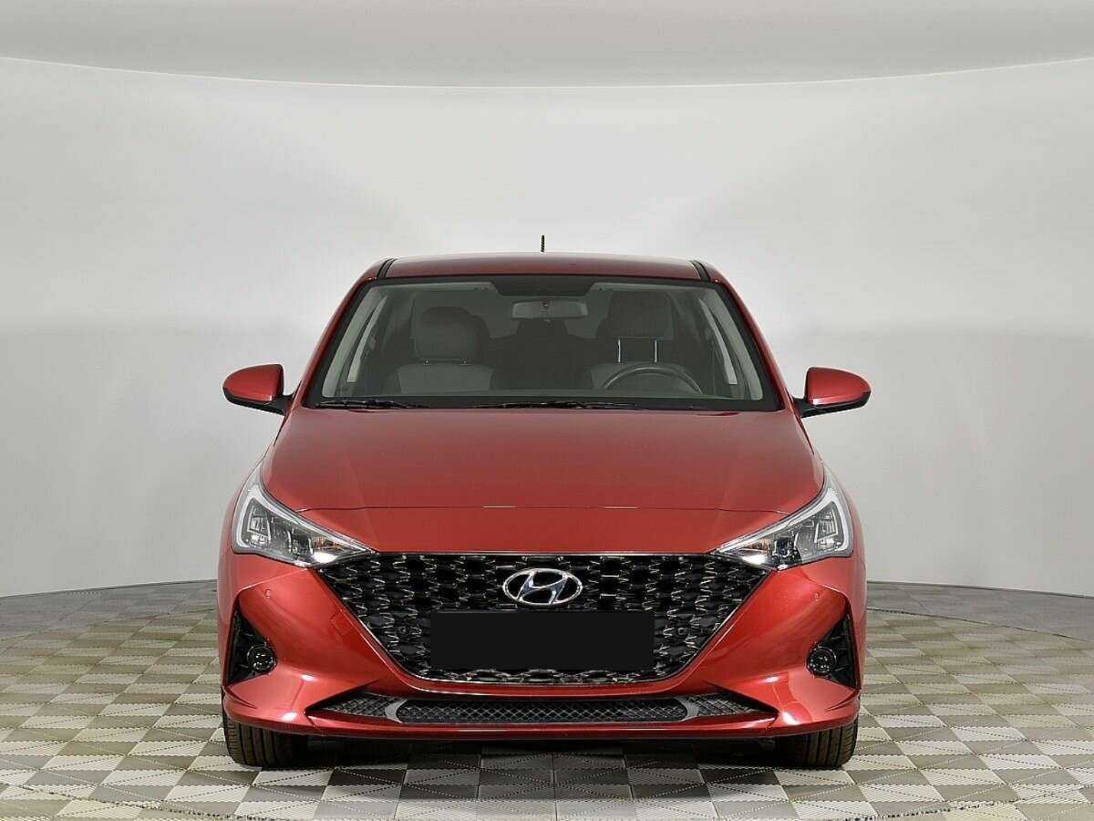 Купить Hyundai Solaris с пробегом. Фото: #2