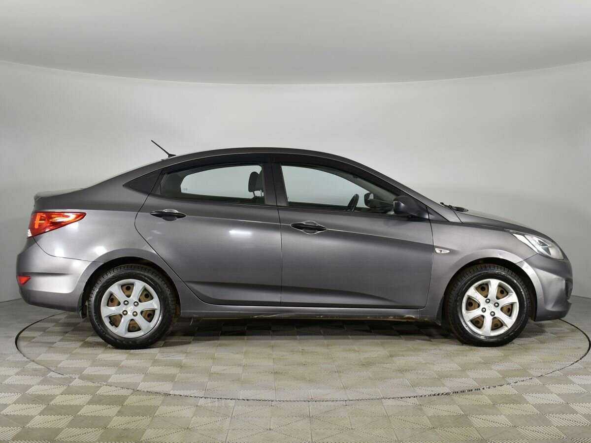 Купить Hyundai Solaris с пробегом. Фото: #4