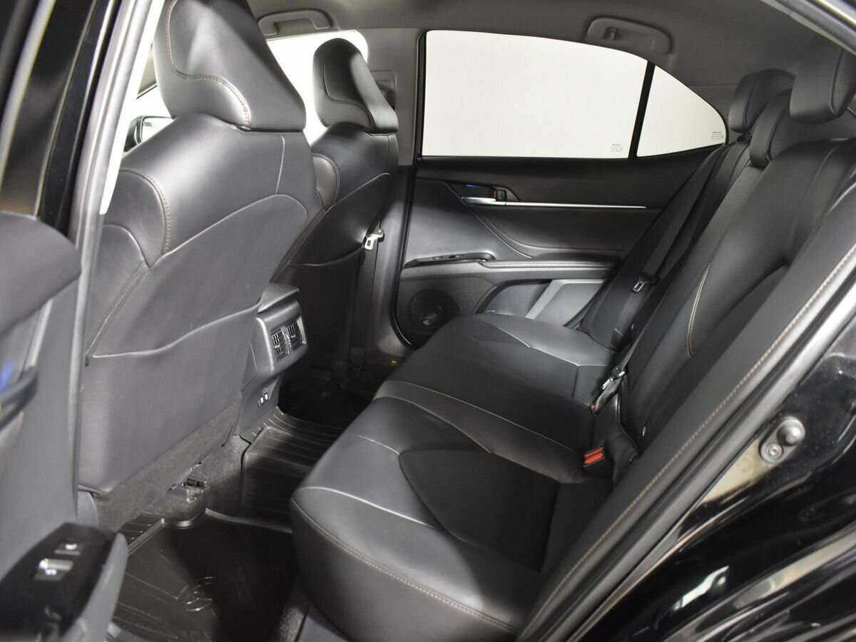 Купить Toyota Camry с пробегом. Фото: #8