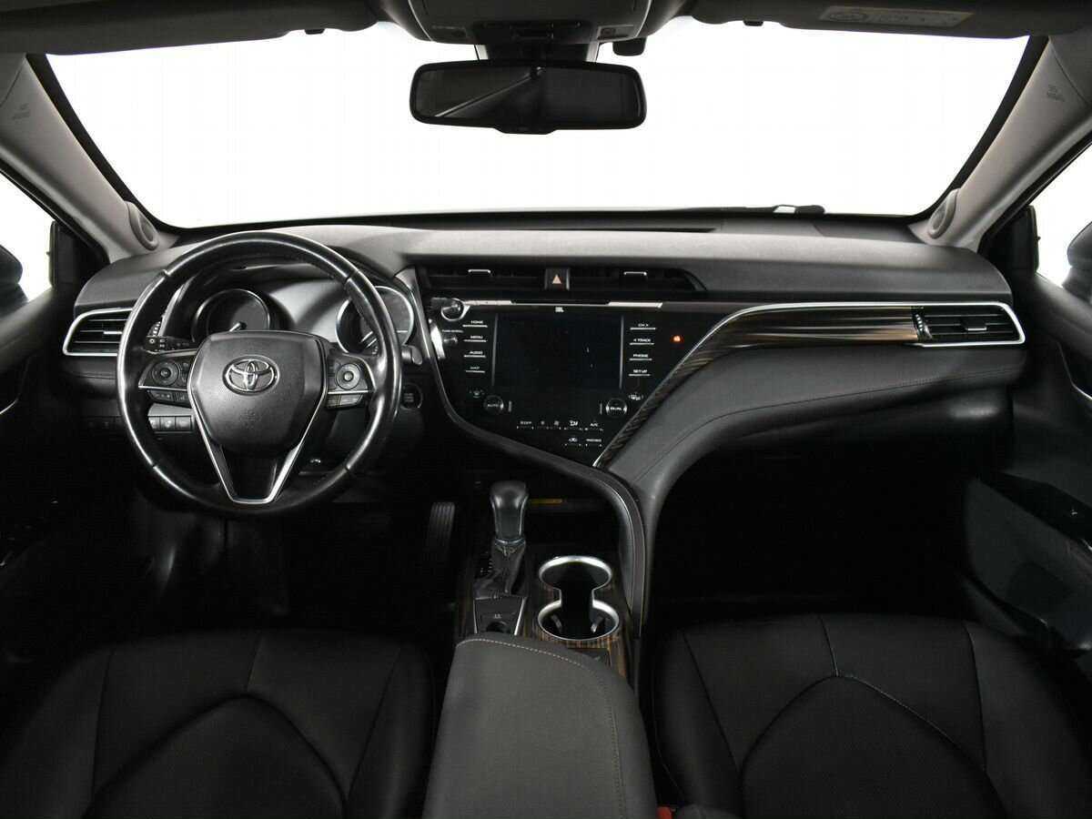 Купить Toyota Camry с пробегом. Фото: #9