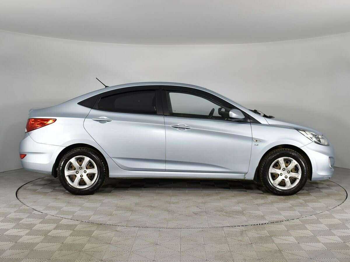Купить Hyundai Solaris с пробегом. Фото: #4