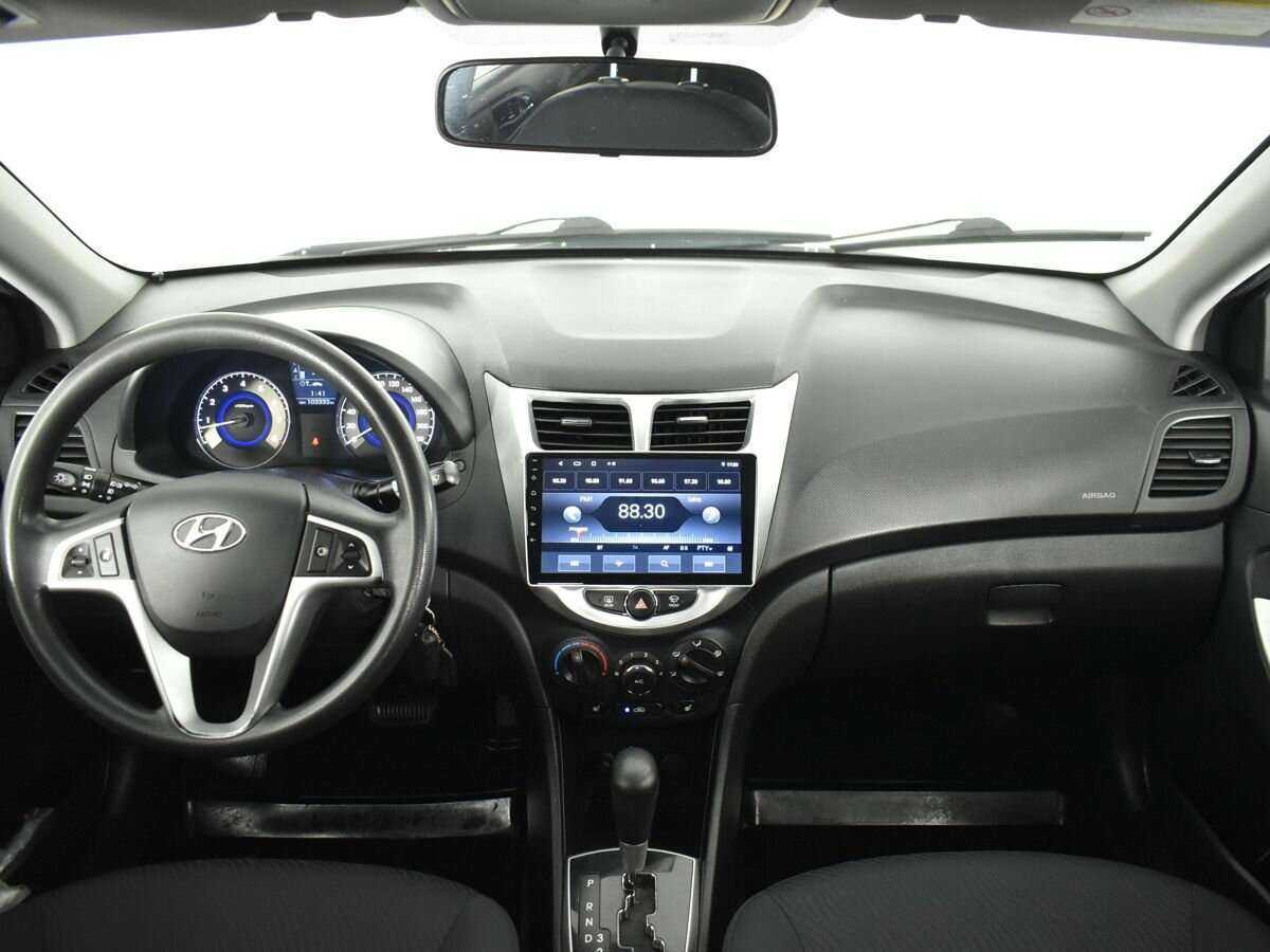 Купить Hyundai Solaris с пробегом. Фото: #8