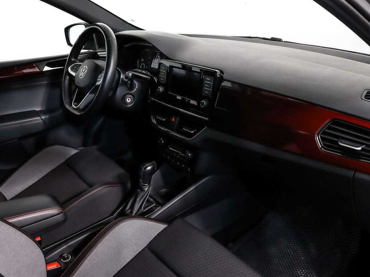 Купить Volkswagen Polo с пробегом. Фото: #10