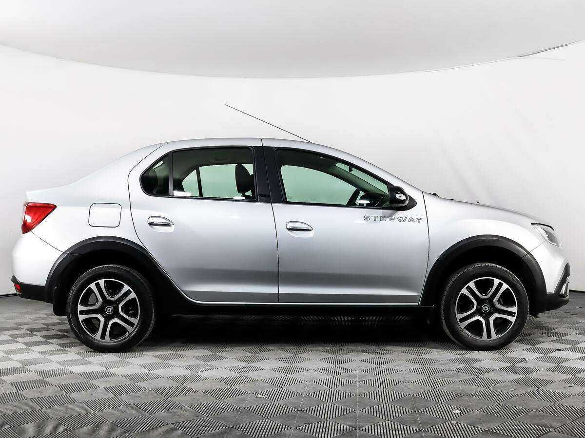 Купить Renault Logan с пробегом. Фото: #3