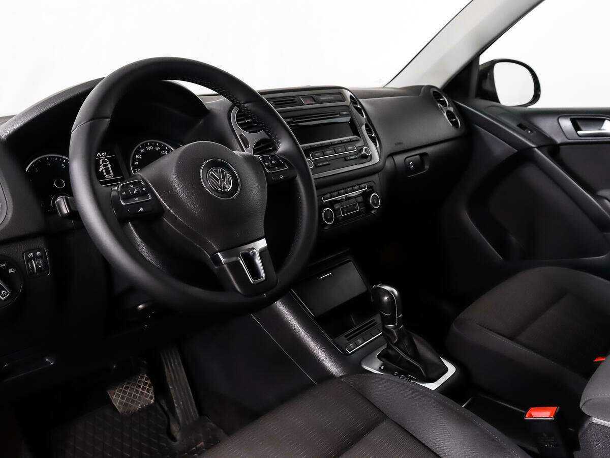 Купить Volkswagen Tiguan с пробегом. Фото: #8