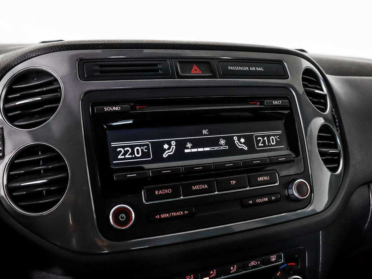 Купить Volkswagen Tiguan с пробегом. Фото: #12