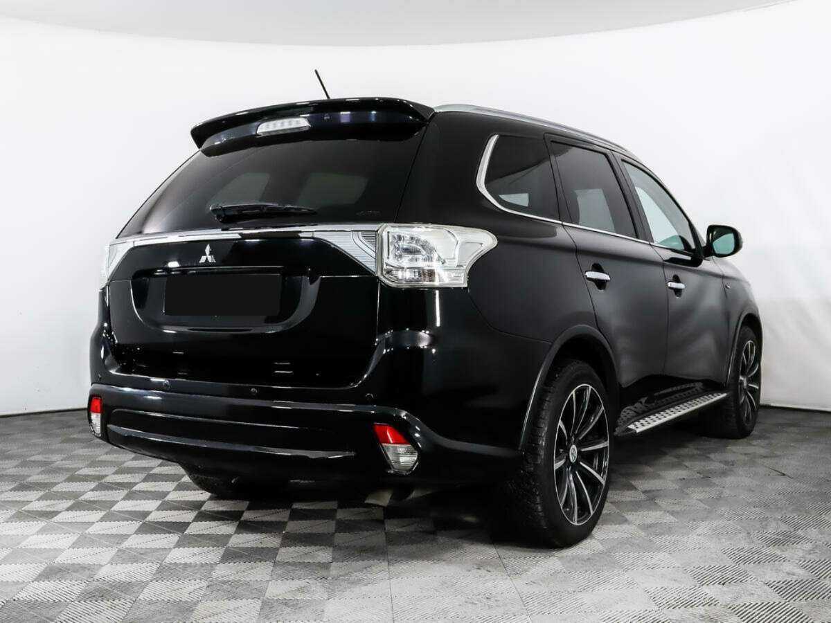 Купить Mitsubishi Outlander с пробегом. Фото: #7