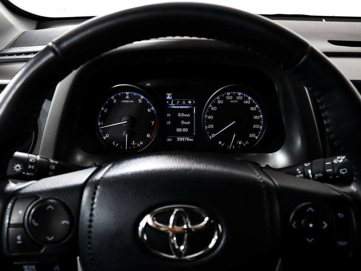 Купить Toyota RAV4 с пробегом. Фото: #14