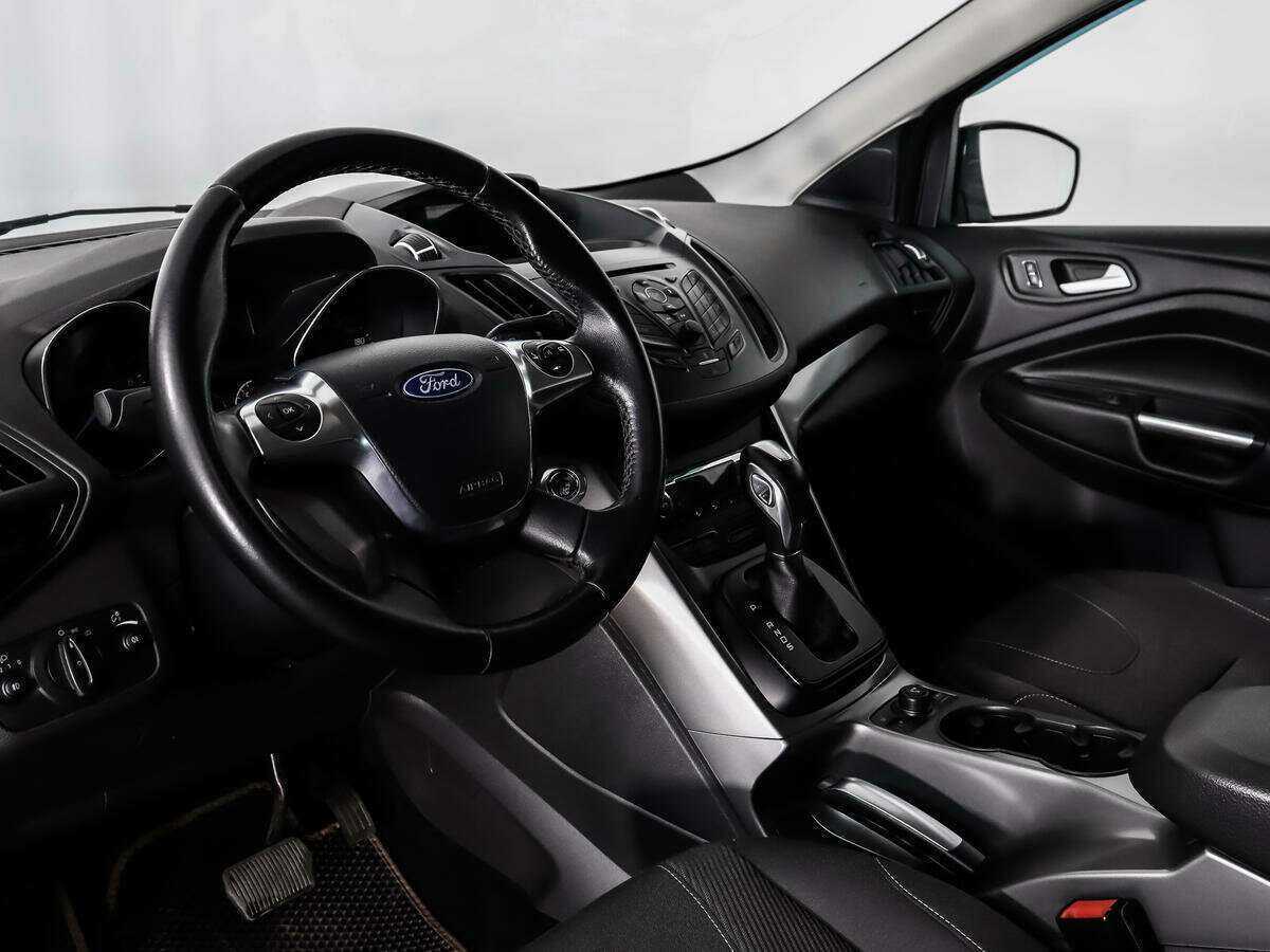 Купить Ford Kuga с пробегом. Фото: #8