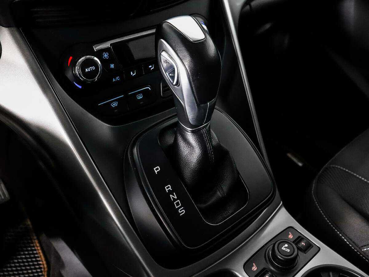 Купить Ford Kuga с пробегом. Фото: #9