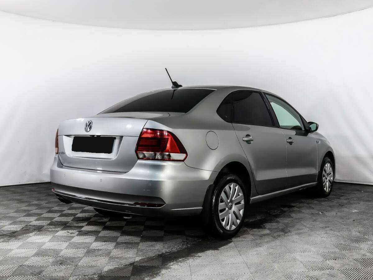 Купить Volkswagen Polo с пробегом. Фото: #4