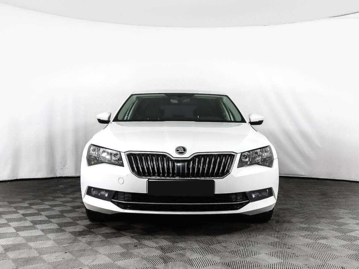 Купить Skoda Superb с пробегом. Фото: #1