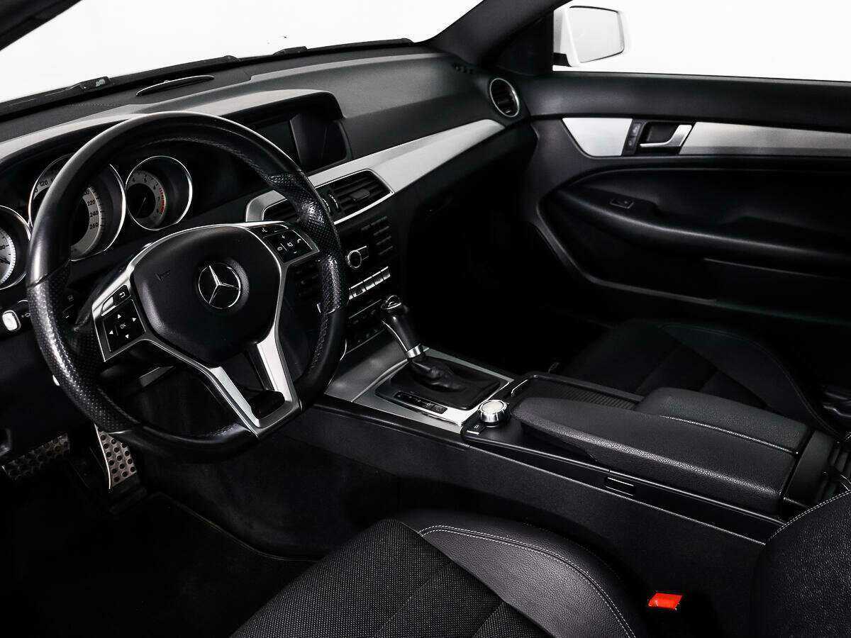 Купить Mercedes-Benz C-Класс с пробегом. Фото: #8