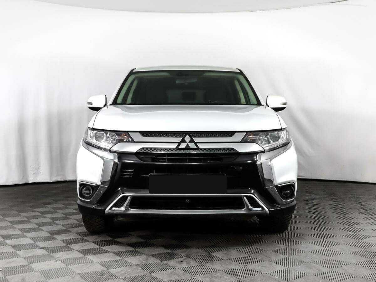 Купить Mitsubishi Outlander с пробегом. Фото: #1