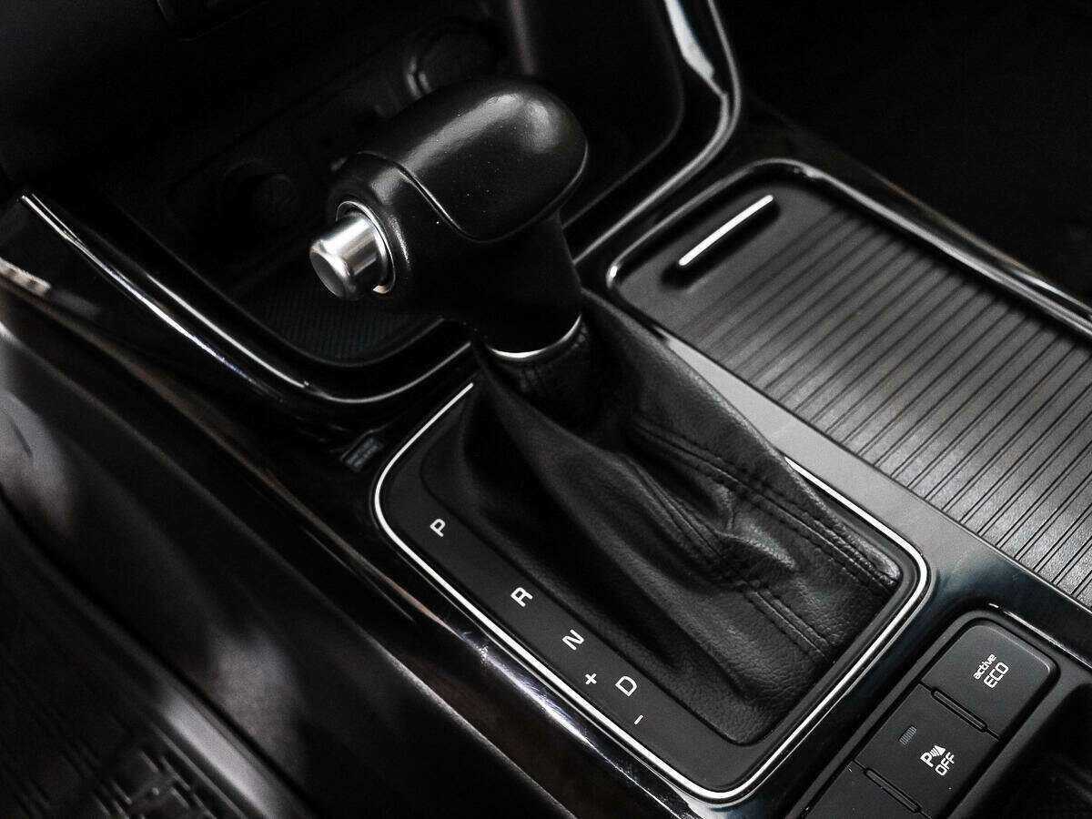 Купить Kia Sorento с пробегом. Фото: #9
