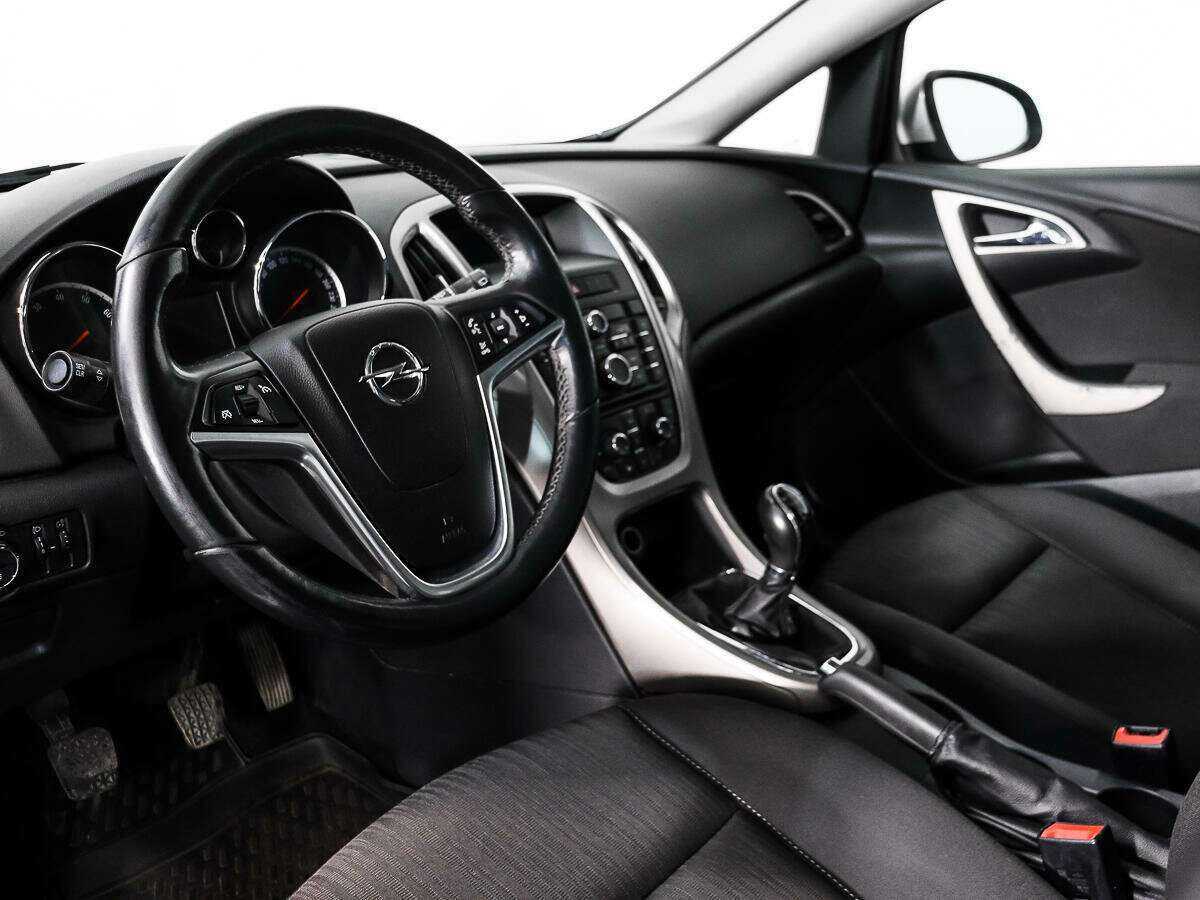 Купить Opel Astra с пробегом. Фото: #8