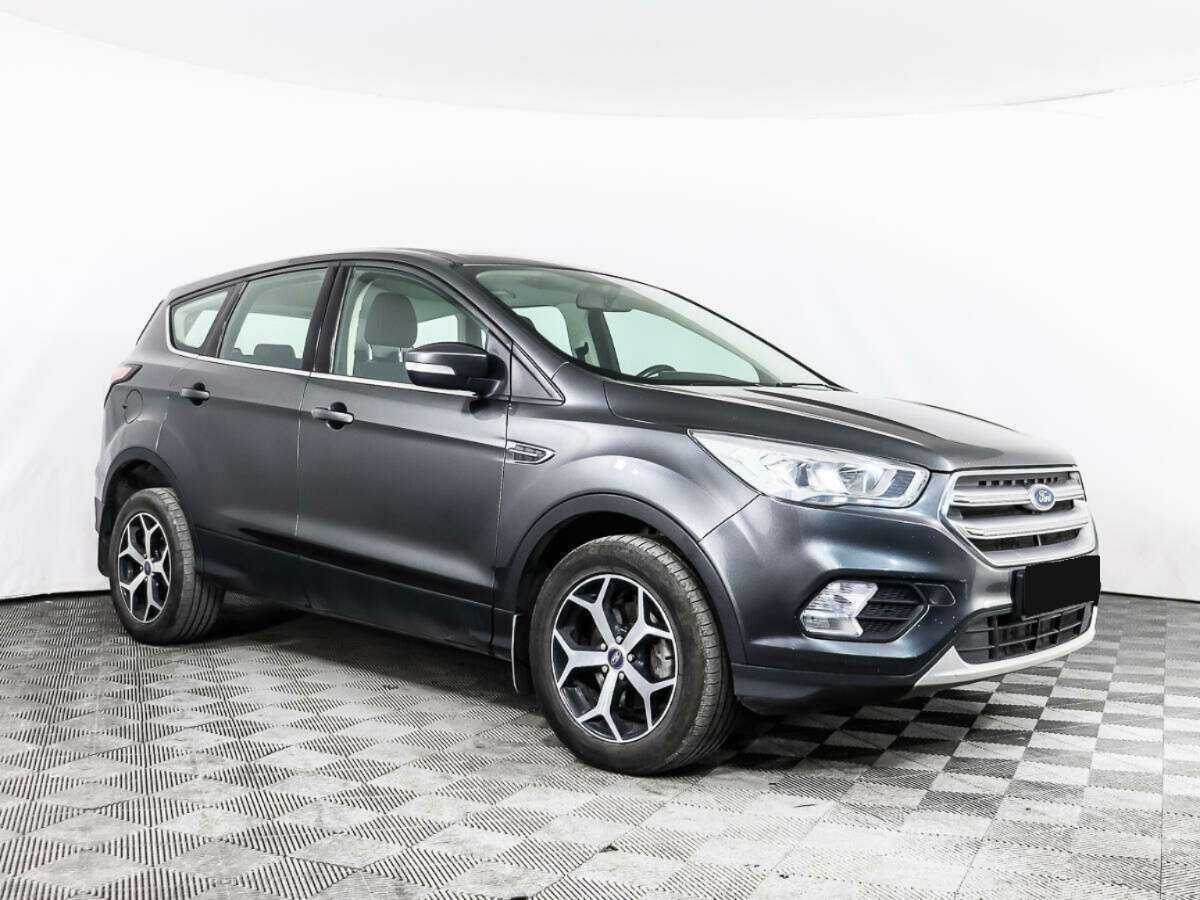 Купить Ford Kuga с пробегом. Фото: #2