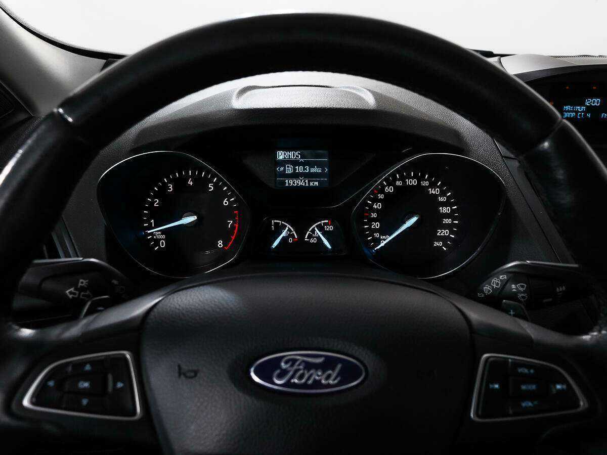 Купить Ford Kuga с пробегом. Фото: #16