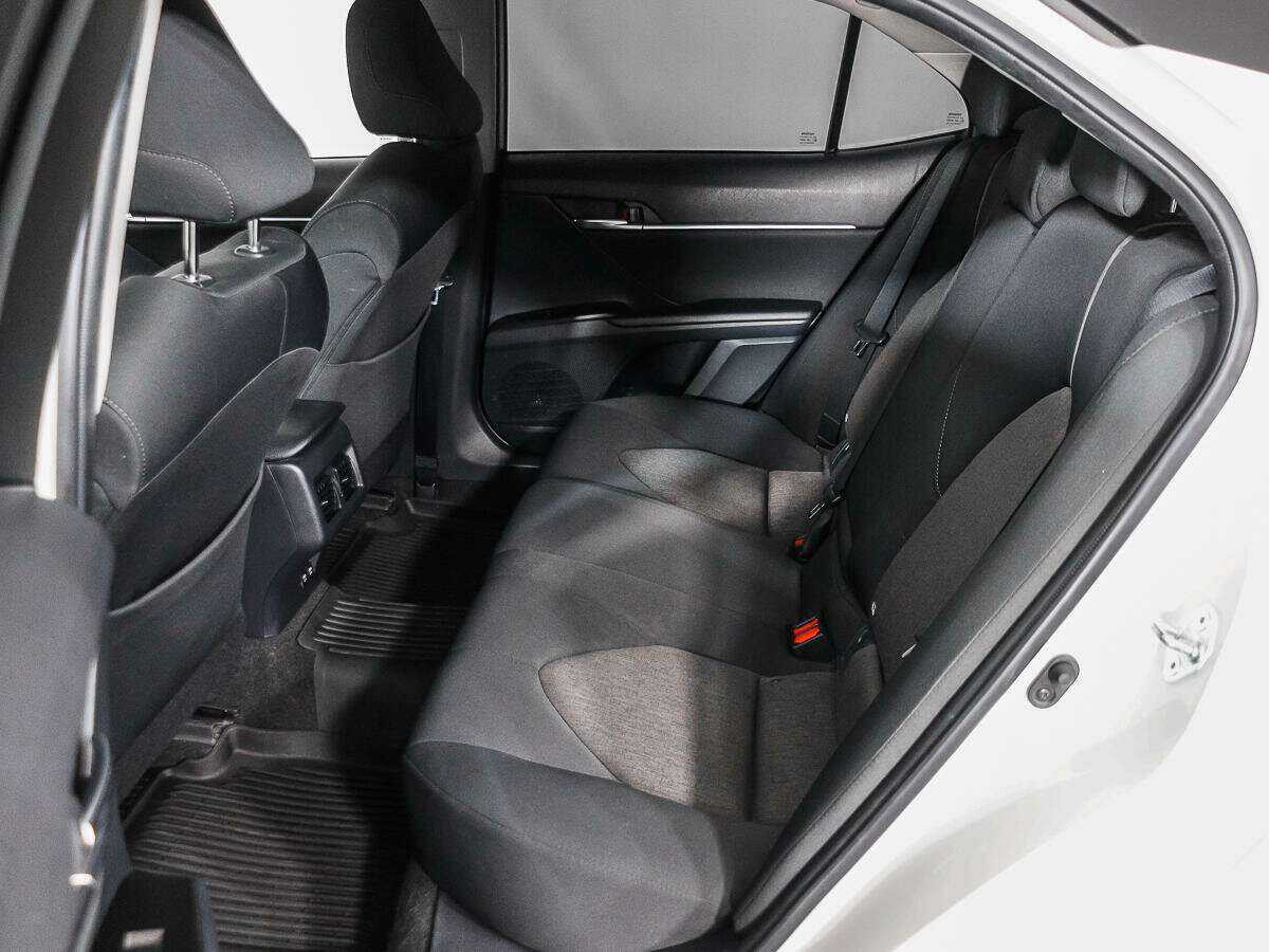 Купить Toyota Camry с пробегом. Фото: #10