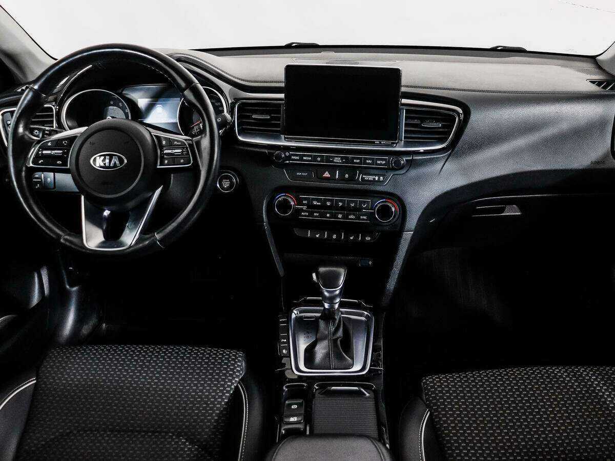 Купить Kia Ceed с пробегом. Фото: #15