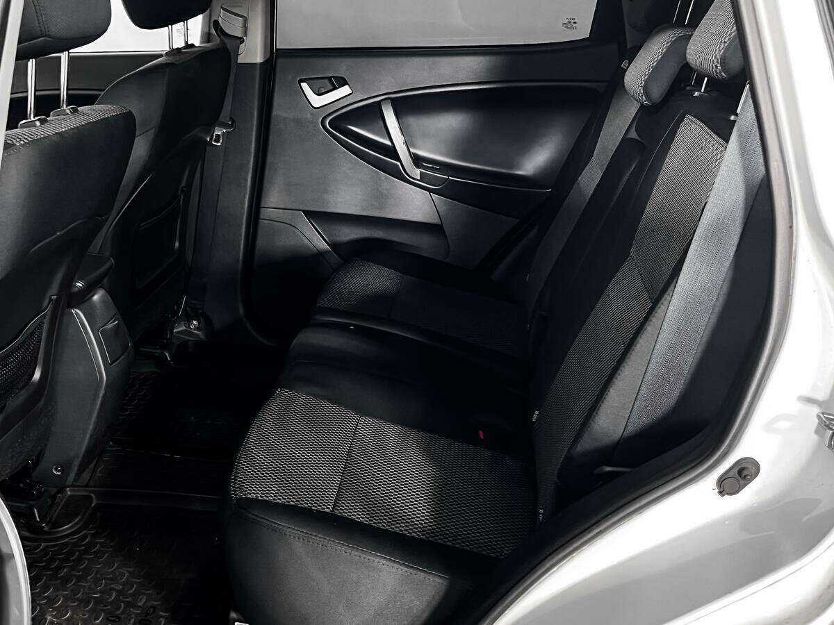 Купить Geely Emgrand X7 с пробегом. Фото: #9