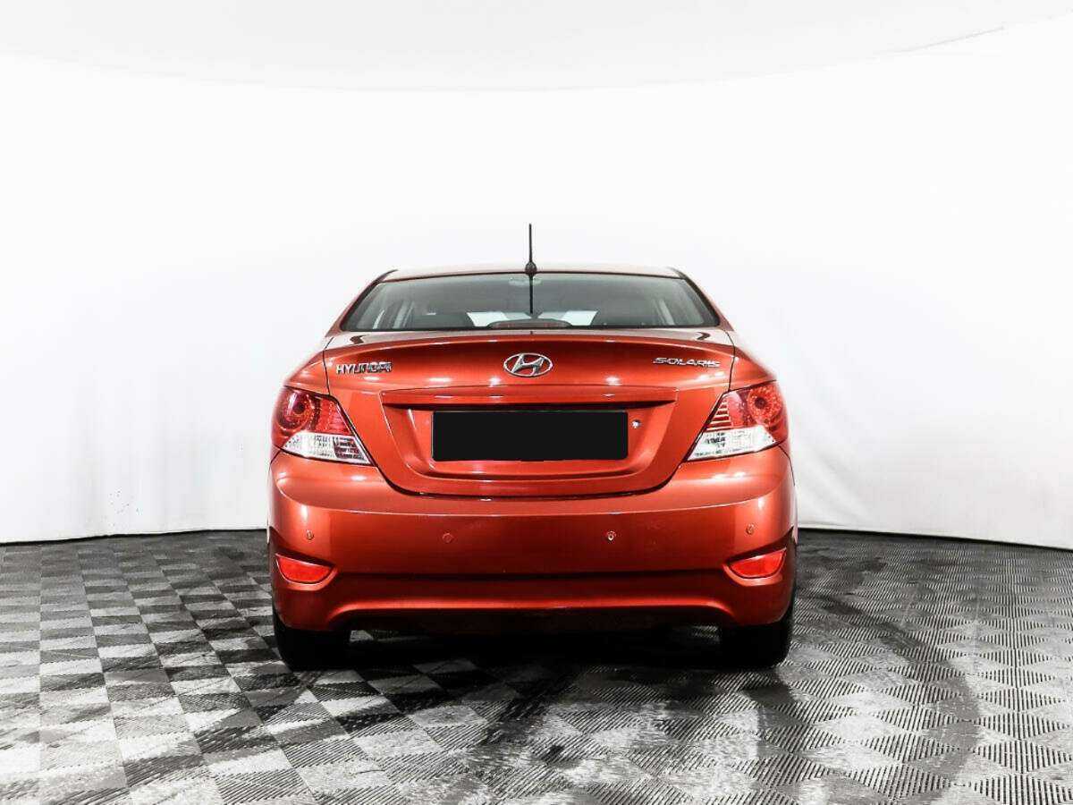 Купить Hyundai Solaris с пробегом. Фото: #4