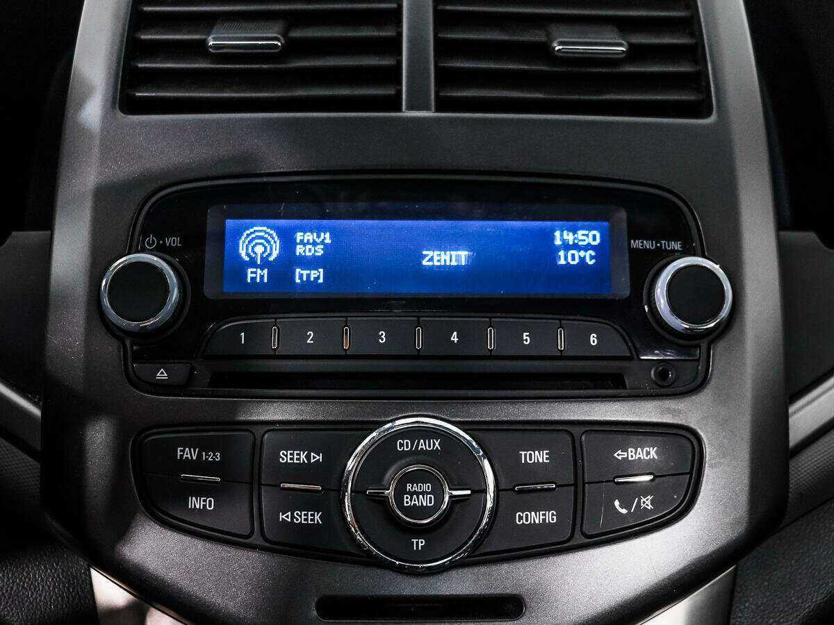 Купить Chevrolet Aveo с пробегом. Фото: #12