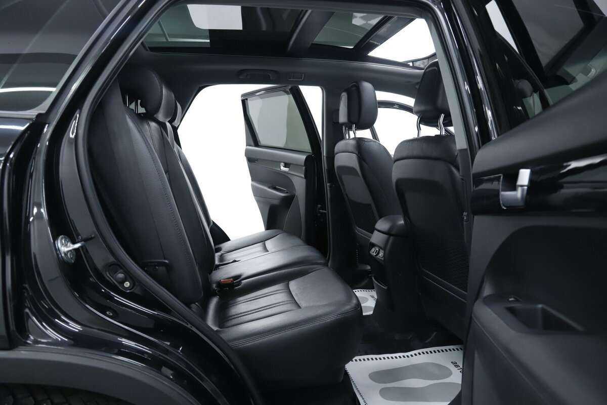 Купить Kia Sorento с пробегом. Фото: #24